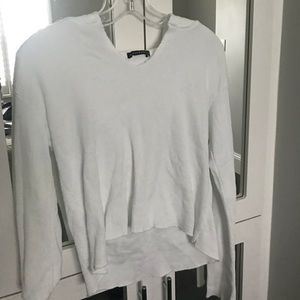 whithe hooded cropped long sleve